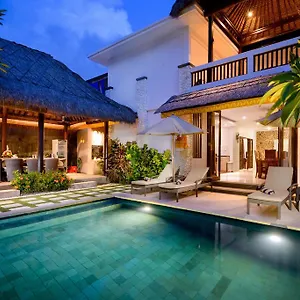 Coconuts Balangan Villa Jimbaran (Bali)